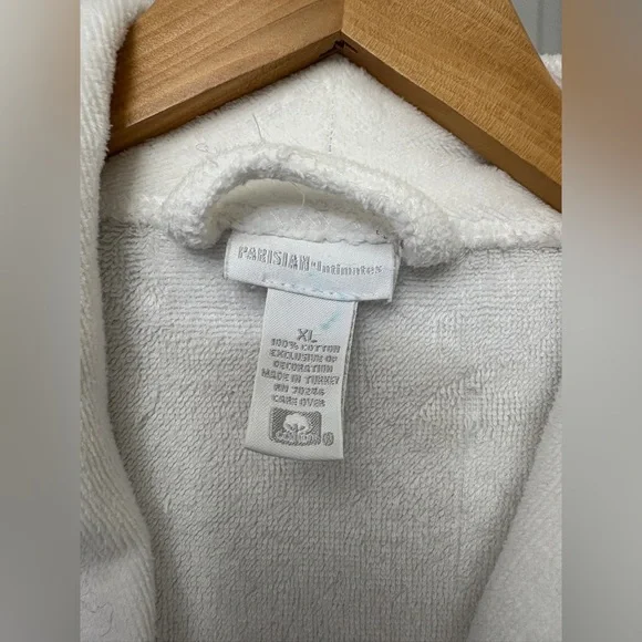 Luxurious White 100% Cotton Women's Plush Robe - Picture 2 of 6